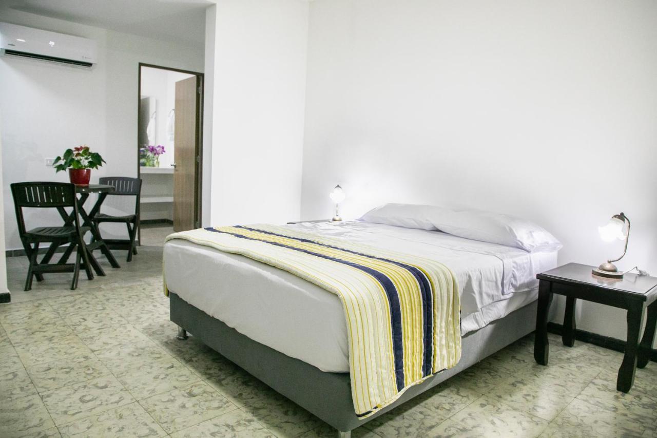 50N15 B&B Кали Екстериор снимка